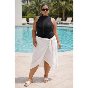 MAGICSUIT One-Piece Bodysuit Size 24W | Black Zip-Front Sleeveless Shapewear Swi